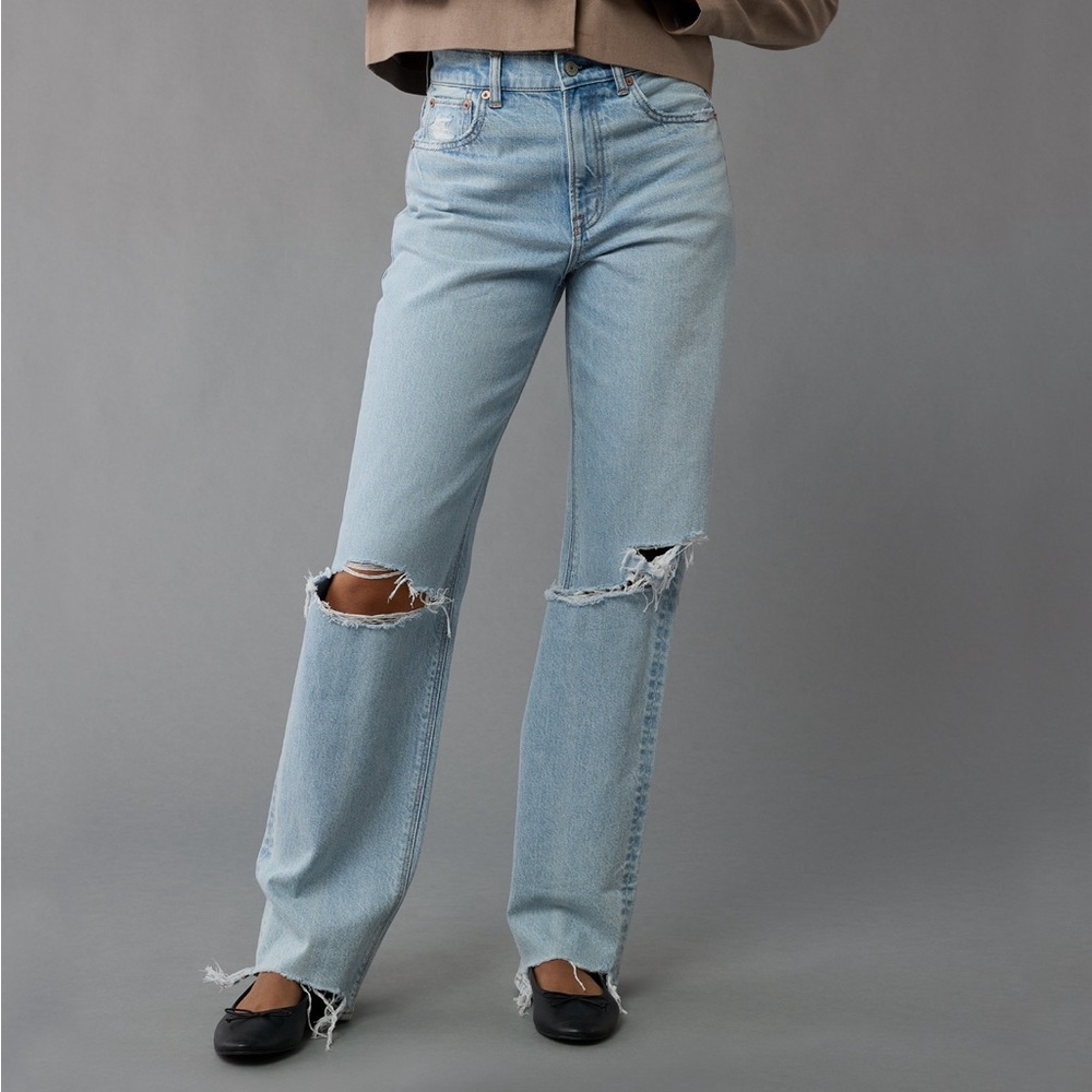 American Eagle Outfitters Light Blue Distressed Jeans